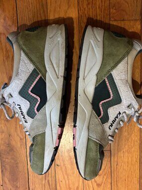 Karhu Aria 95 Unisex Retro Shoes Green/Sphagnum /Dark Forest Men 6 / Women 7.5